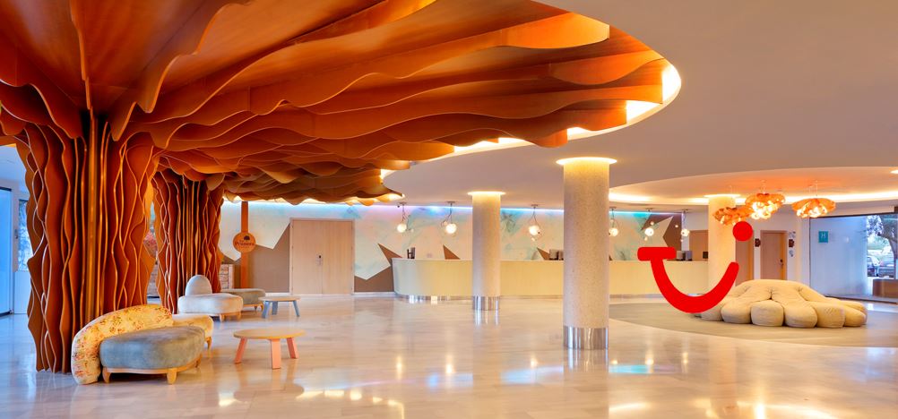 Grand Palladium White Island Resort & Spa