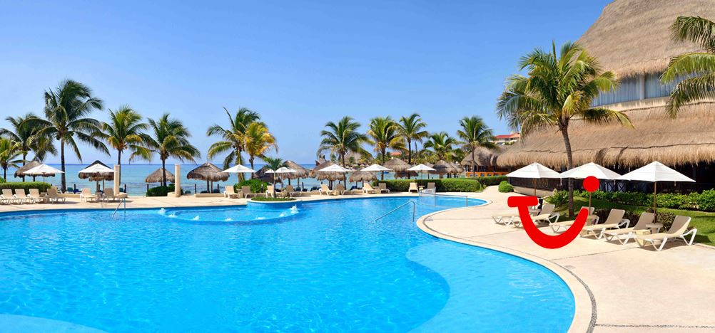 Catalonia Yucatan Beach