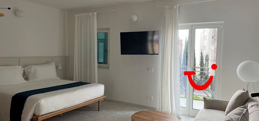Alaxia Luxury