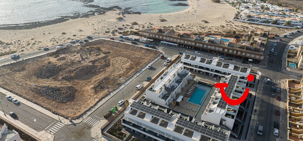Esmeralda Cotillo Homes by LIVVO