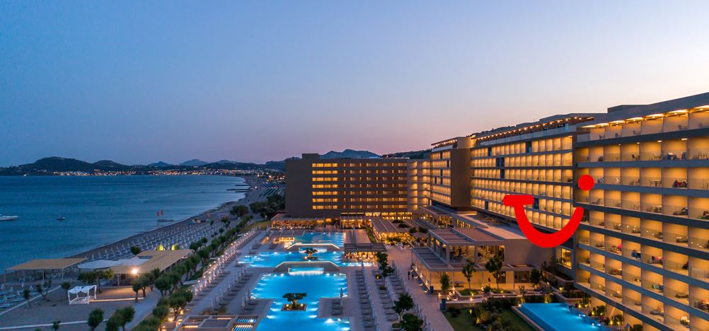 Amada Colossos - By Louis Hotels