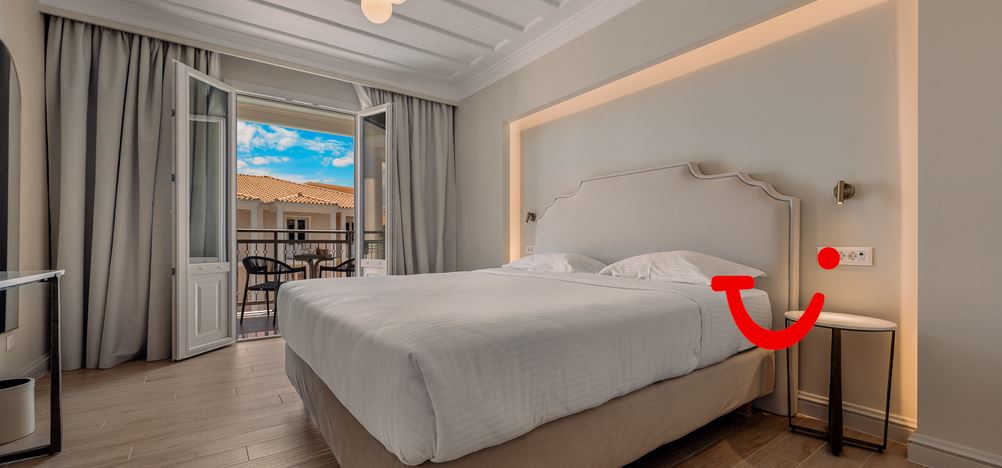 Royal Nidri Suites
