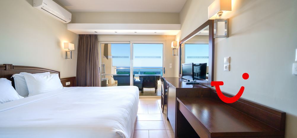 Macaris Suites & Spa