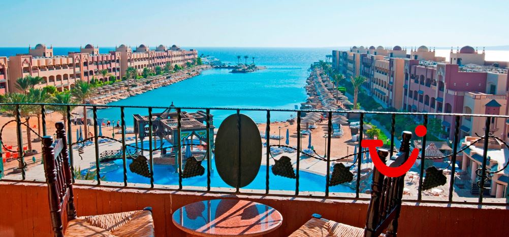 Sunny Days El Palacio