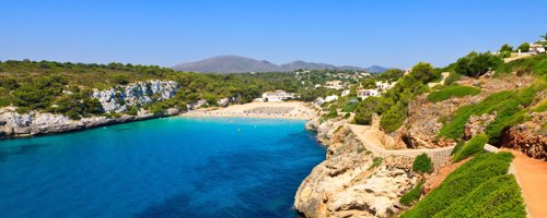 Stof hoofdkussen De andere dag Vakantie Calas de Mallorca 2023 - Goedkope zonvakantie | TUI