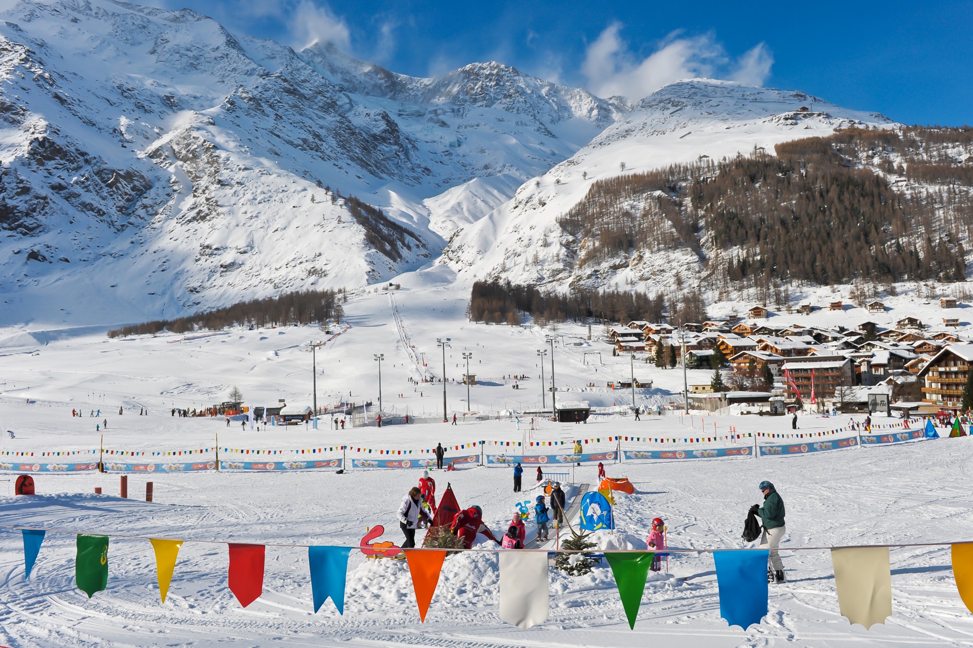 Wintersport Skigebied Saas Fee Skivakantie voor het hele gezin TUI
